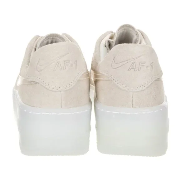 Air Force 1 Sage Low LX - Picture 4 of 11